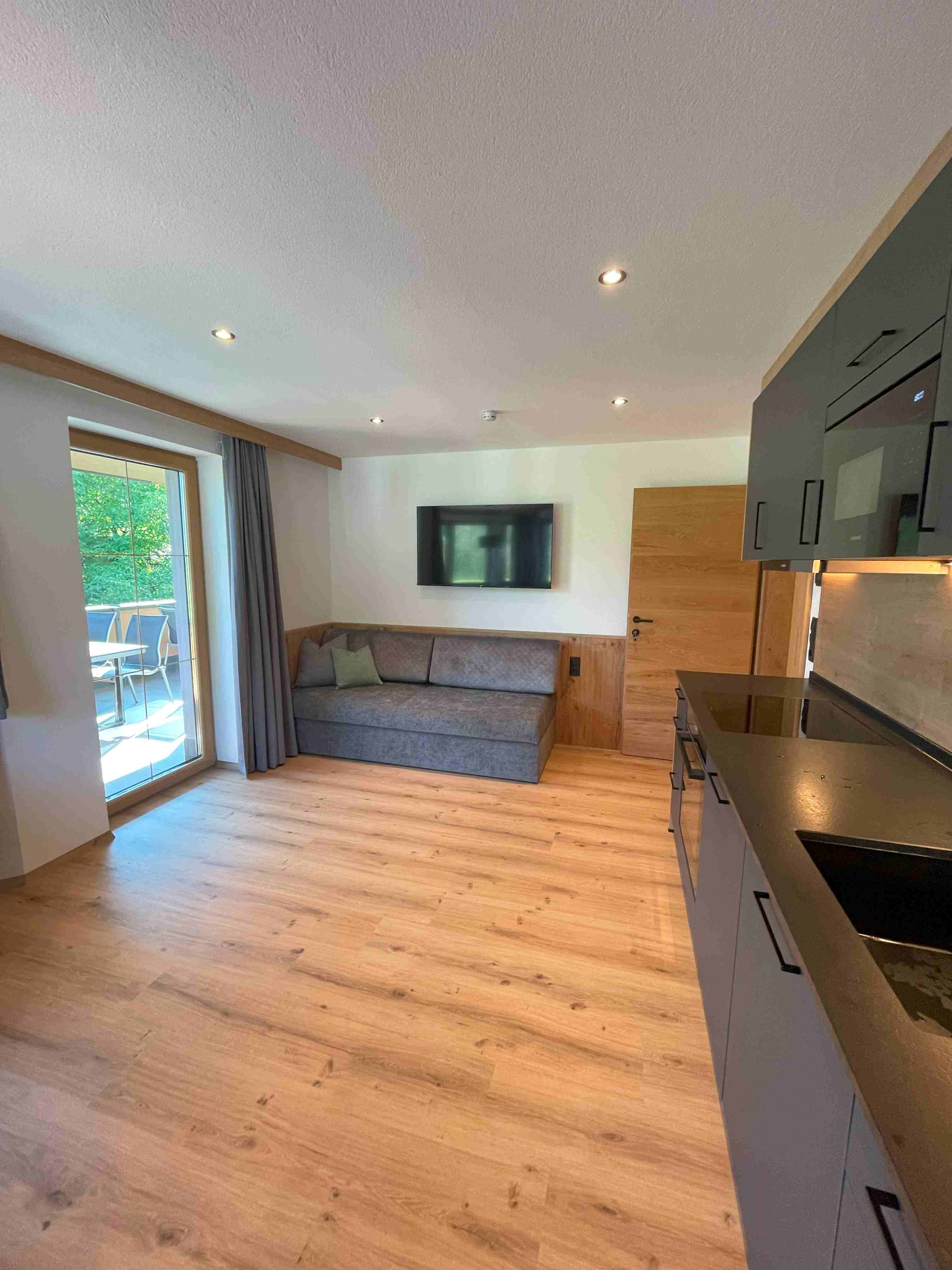 Apart Paul Kuche 1 3.jpg