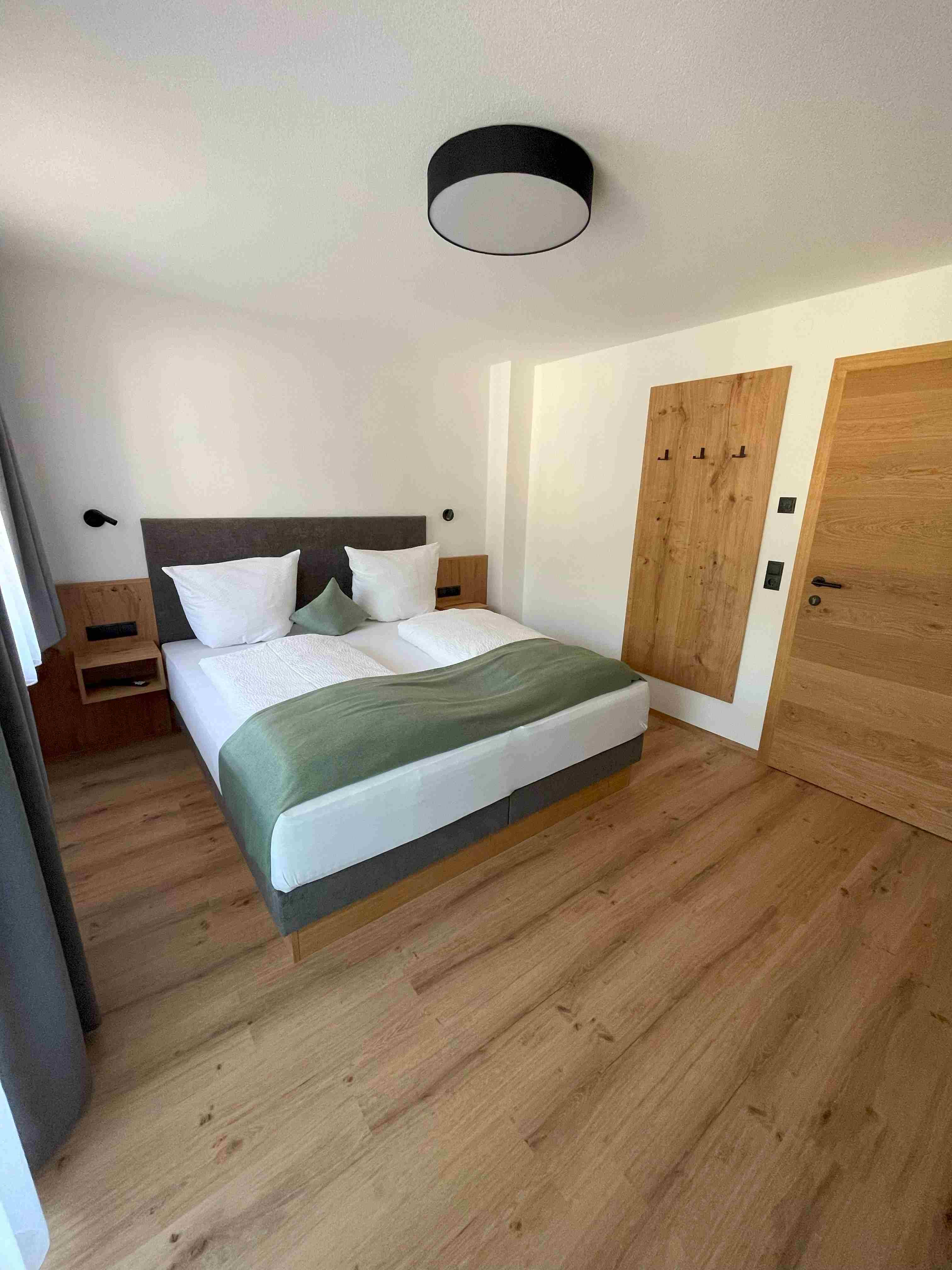 Apart Paul Zimmer 2 3.jpg